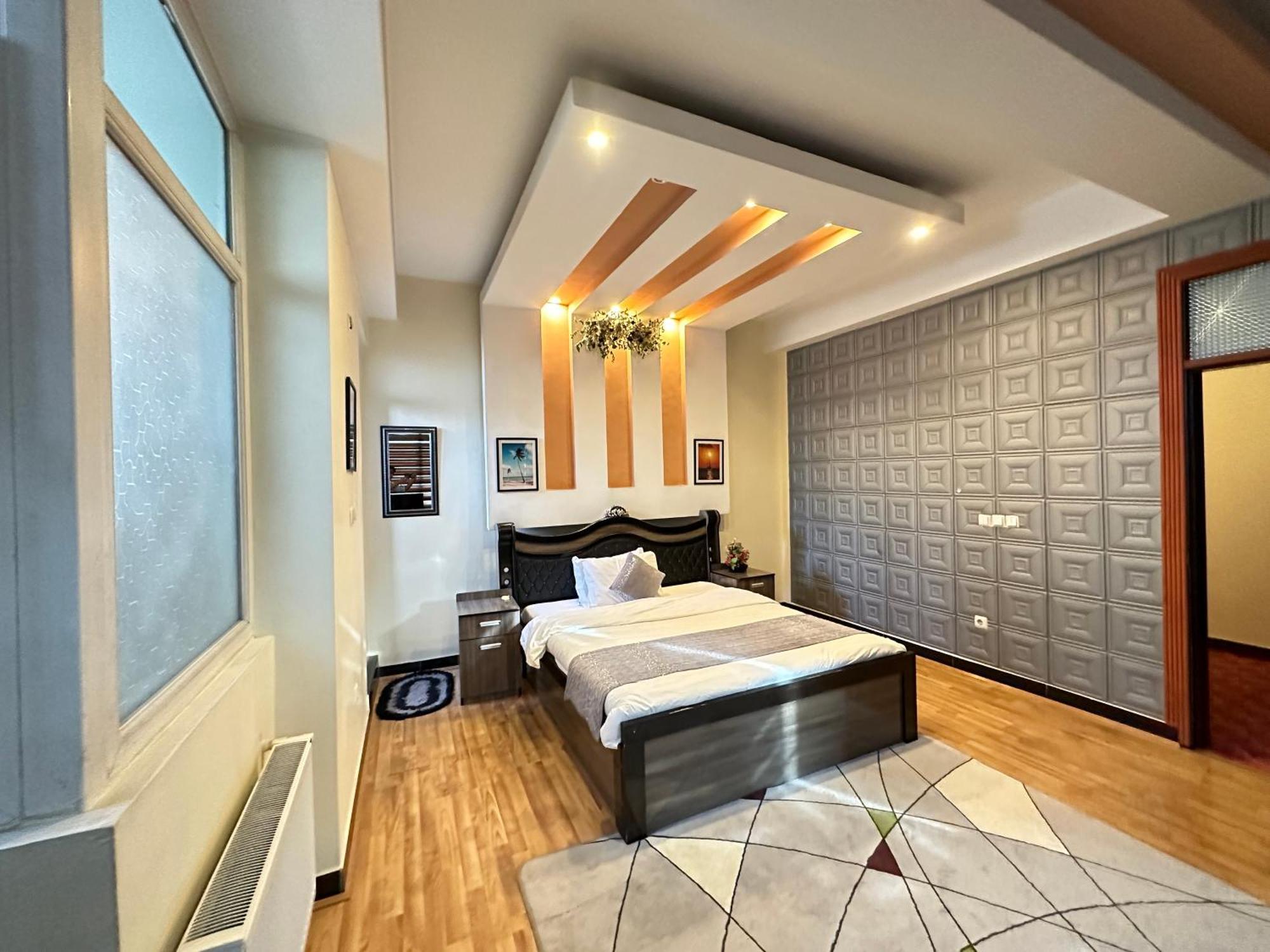 Khyber Hotel Kabul Esterno foto