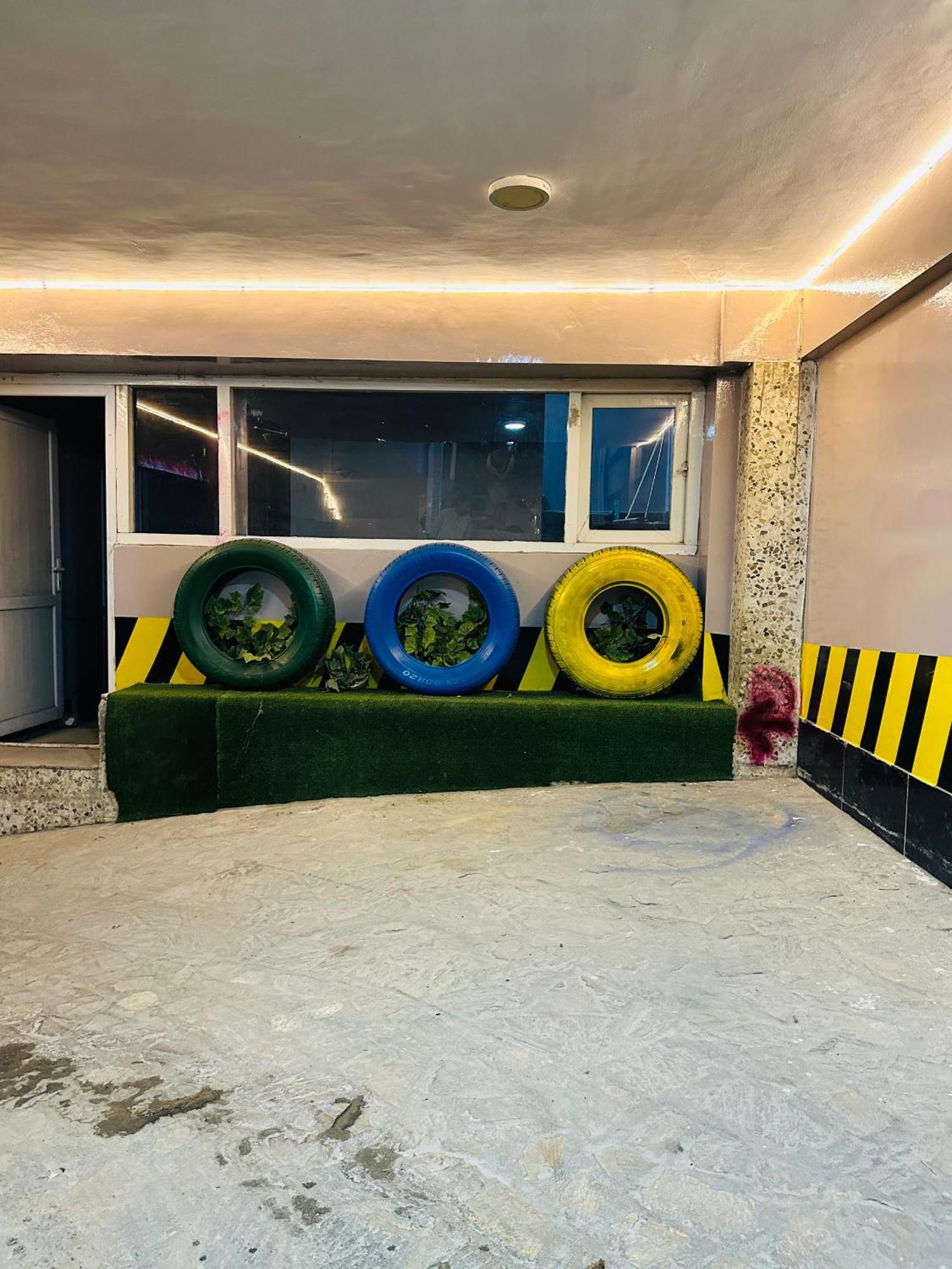 Khyber Hotel Kabul Esterno foto